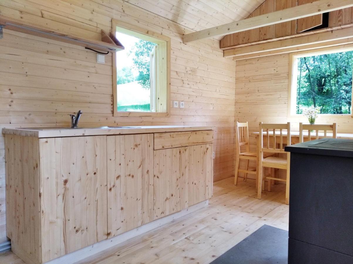 Výprachtice Celorocni Glamping V Pohodlnem Domeckuヴィラ エクステリア 写真